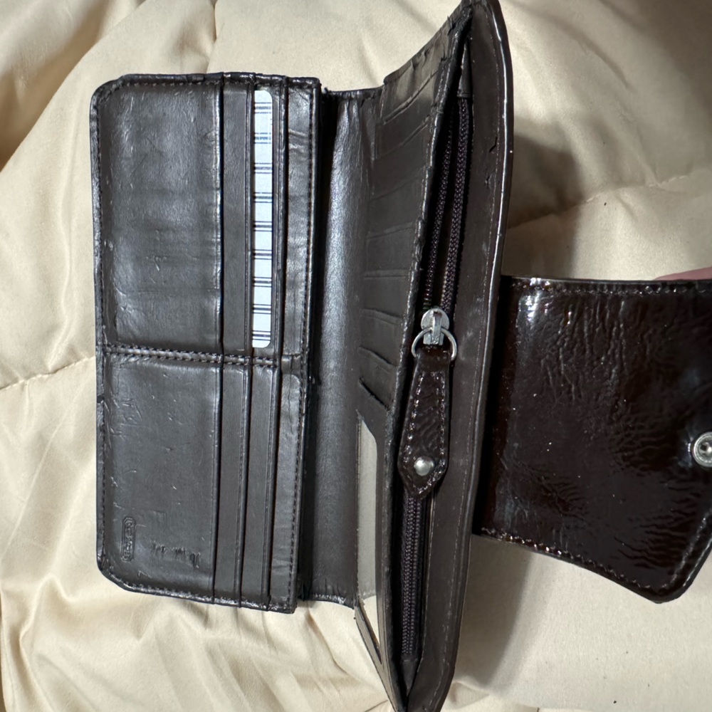 Coach Wallet - Picture 4 of 5